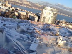 В Новороссийске управляющая компания дома «без крыши» судится с застройщиком