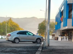 Использовал, обчистил и бросил: в Новороссийске будут судить угонщика