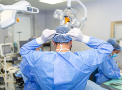 Носила в себе «гирю»: врачи удалили пациентке образование весом 2 кг в Новороссийске