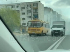 Автобус со школьниками задымил всю дорогу в Новороссийске