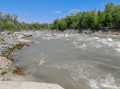 Унесло течением: в Адыгее неделю ищут пропавшего мальчика 