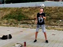 В России есть футбол! Юный новороссиец доказал