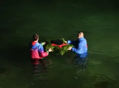 Акция «Бескозырка» в Новороссийске-2024: крестный ход, бескозырка на воде и ночной полумарафон