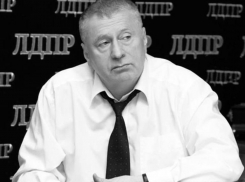 После тяжелой и продолжительной болезни скончался Владимир Жириновский