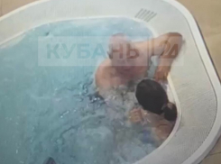 В Краснодаре 72-летний мужчина домогался 13-летней девочки 