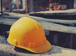 В соседнем с Новороссийском Геленджике обрушилась стена отеля: есть погибшие