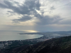 Стало известно, когда откроются пляжи Геленджика 