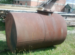 «Крупногабаритный» вор: в Новороссийске промышлял приезжий, который воровал металлические емкости для воды