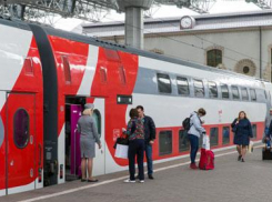 Жаркое лето: только за два первых месяца поездами в Новороссийск приедут более 300 тысяч туристов 
