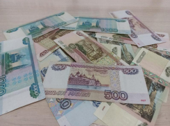От барной стойки до тюрьмы: женщина вынесла деньги из кассы в кофейне Новороссийска 