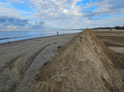 Мазутное пятно в Черном море может быть последствием установки саркофагов на затонувшую часть танкера