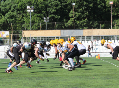 «Адмиралы» укротили «Бизонов»: новороссийцы сыграли свой первый в сезоне матч