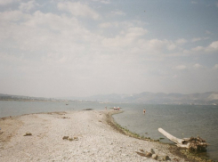 В Новороссийске спасатели эвакуировали с острова Суджук пятерых туристов