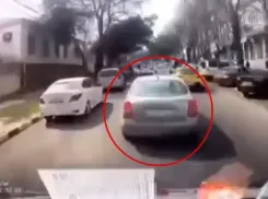 Полиция нашла водителя, который не пропустил карету скорой помощи в Новороссийске