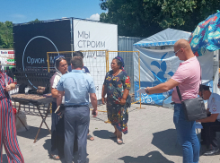 Власти борются с продажей табака, телефонов и сим-карт в центре Новороссийска