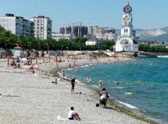 Прокуратура потребовала убрать торговые точки с новороссийского пляжа «Нептун»