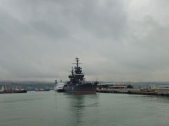 97 вражеских беспилотников уничтожили за ночь: в Краснодарском крае тушили пожар 