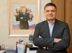 Новороссиец Сергей Шишкарёв собрался выиграть «Дело» в «русскую рулетку»