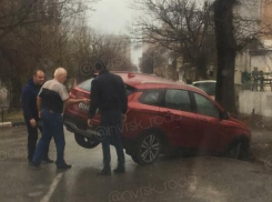 Топ водителей из Новороссийска, которым за сутки не повезло