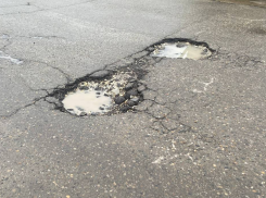 Ямы в Новороссийске: власти всё «видят и знают»