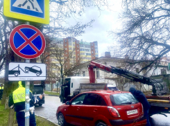 Парковаться опасно: глава Новороссийска анонсировал, где будут активно работать эвакуаторы