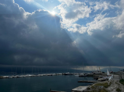 Погода в Новороссийске: ветер стихает, проясняется