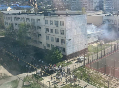 В школе Новороссийска произошел пожар: детей срочно эвакуировали 
