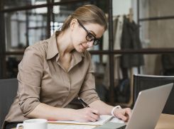 Молодые россиянки не хотят становиться домохозяйками