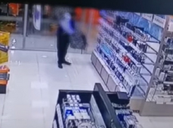 «Парфюмер» по-новороссийски: полиция узнала, кто воровал духи и косметику 