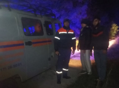 Новороссийские спасатели вывели из леса потерявшихся мужчин