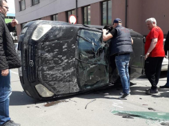 Жительница Новороссийска уснула за рулём и перевернула машину