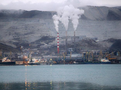 Вонь нефти и урон здоровью: новороссийцы снова чувствуют едкий серный запах 