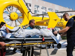 Следователи выдали официальное заключение об аварии с автобусом, а новороссийцы поспешили на помощь пострадавшим в больнице