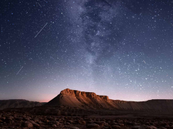 Уже скоро новороссийцы смогут увидеть один из самых старых метеоритных потоков