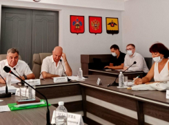 Глава администрации провёл круглый стол с новороссийцами