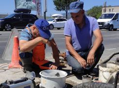 Серьезная утечка на оживленной трассе в Новороссийске ликвидирована
