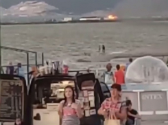 Прямо сейчас в Новороссийске тушат лодочную станцию