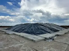 Пронесло ли? Стало известно, куда свезут мазутный песок из Ростова 