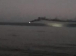 Всех рыбаков спасли с горящего в Черном море траулера