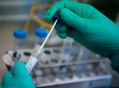 Число заболевших ковидом новороссийцев остаётся двузначным