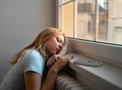 Объявили даты завершения отопительного сезона: новороссийцам греть улицу еще месяц