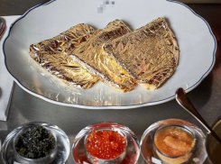 Что-то на богатом: новороссийцы рассказали, с чем любят есть блины