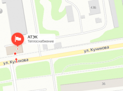 Новороссийцы выезжают на встречку из-за неудобной разметки и машин у АТЭКа