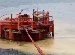 СК завел дело по факту разлива нефти недалеко от Новороссийска