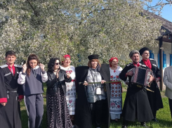 Звездные гости новороссийского кинофестиваля посетили станицу Натухаевскую