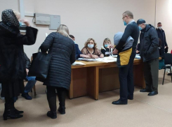 «У нас трещина по дому пошла», - новороссийцы недовольны соседством со строящимся ЖК