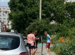 Кто скручивает колпачки с машин в Новороссийске