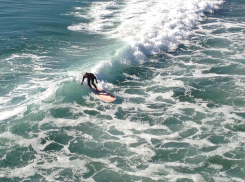 Двух женщин на «сапах» унесло в море в Новороссийске 