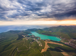 Абрау-Дюрсо попало в пятёрку самых дорогих мест для отдыха в стране 