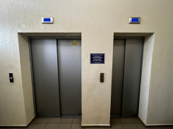 Новороссийская УК “газлайтит” жителей Кристалл-3: падать в лифте теперь норма?